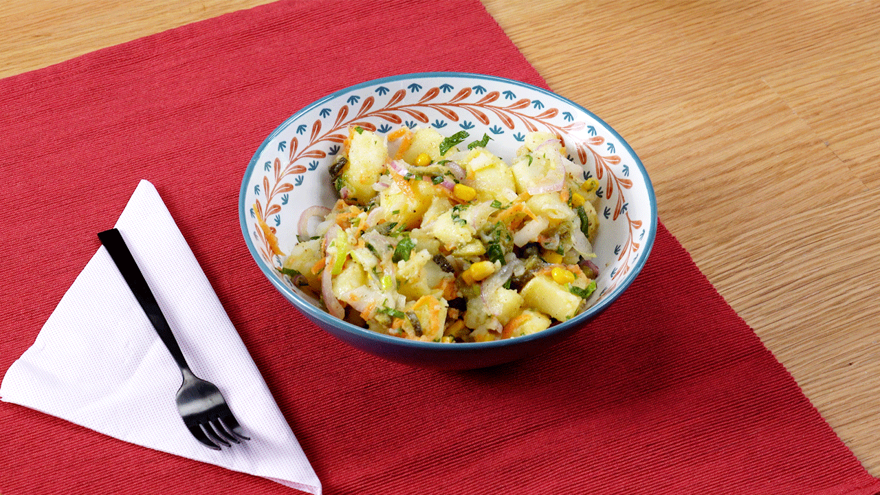 Patates salatası nasıl yapılır? Videolu patates salatası tarifi