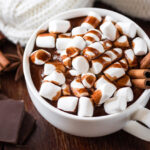 Marshmallowlu sıcak çikolata tarifi