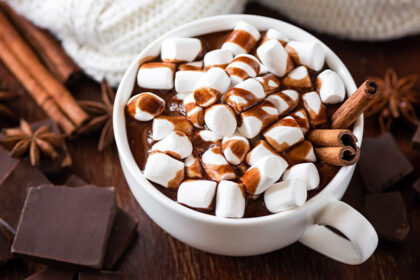 Marshmallowlu sıcak çikolata tarifi