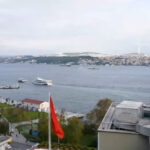 Ünlü oyuncu 3 oda 1 salon bu evde yaşıyor... İstanbul ayaklarının altında