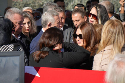 Muazzez Abacı Ankarada toprağa verildi